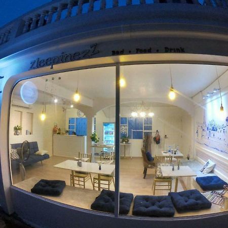 Zleepinezz Hostel Phra Nakhon Si Ayutthaya Exteriör bild