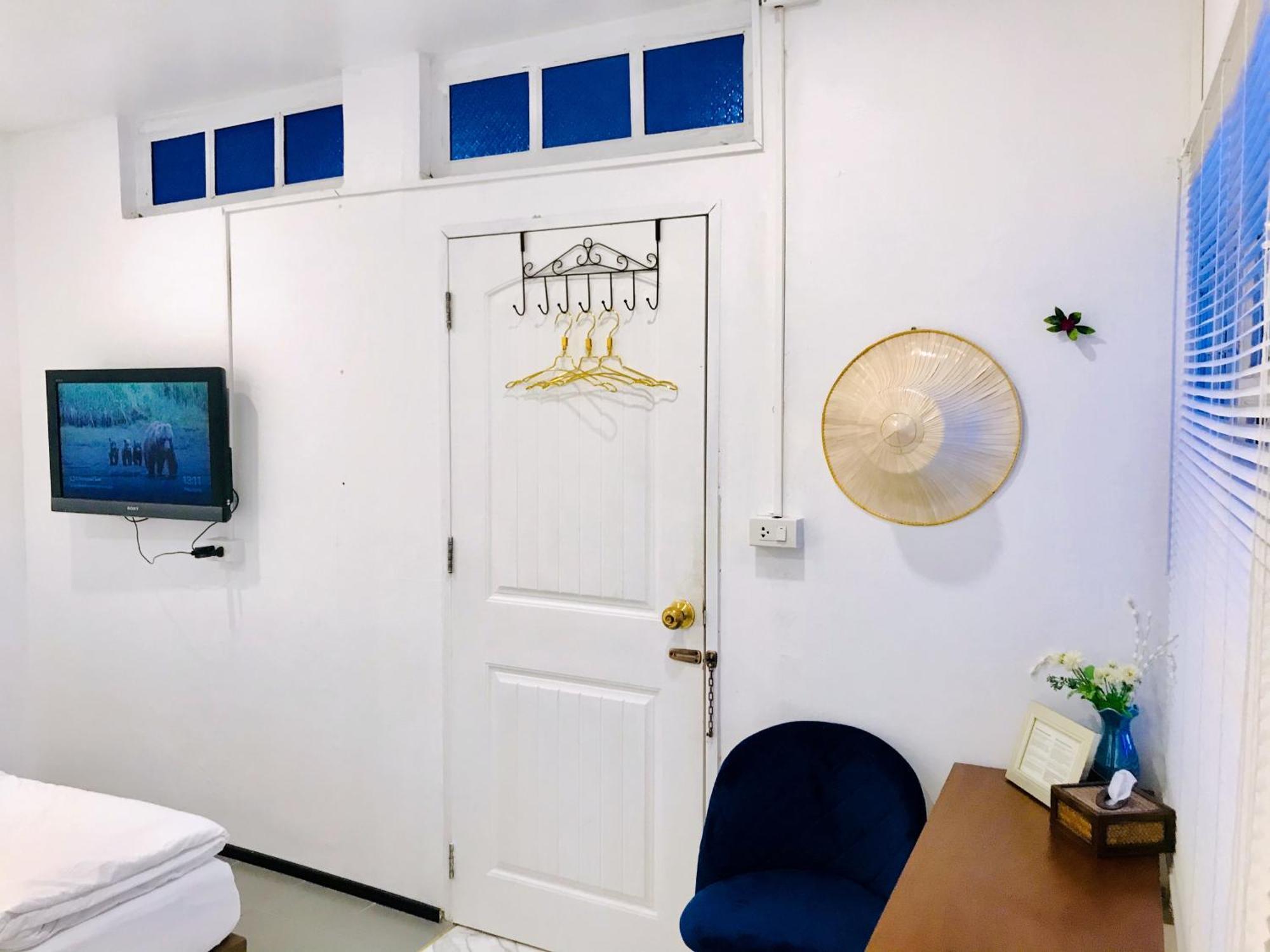 Zleepinezz Hostel Phra Nakhon Si Ayutthaya Exteriör bild