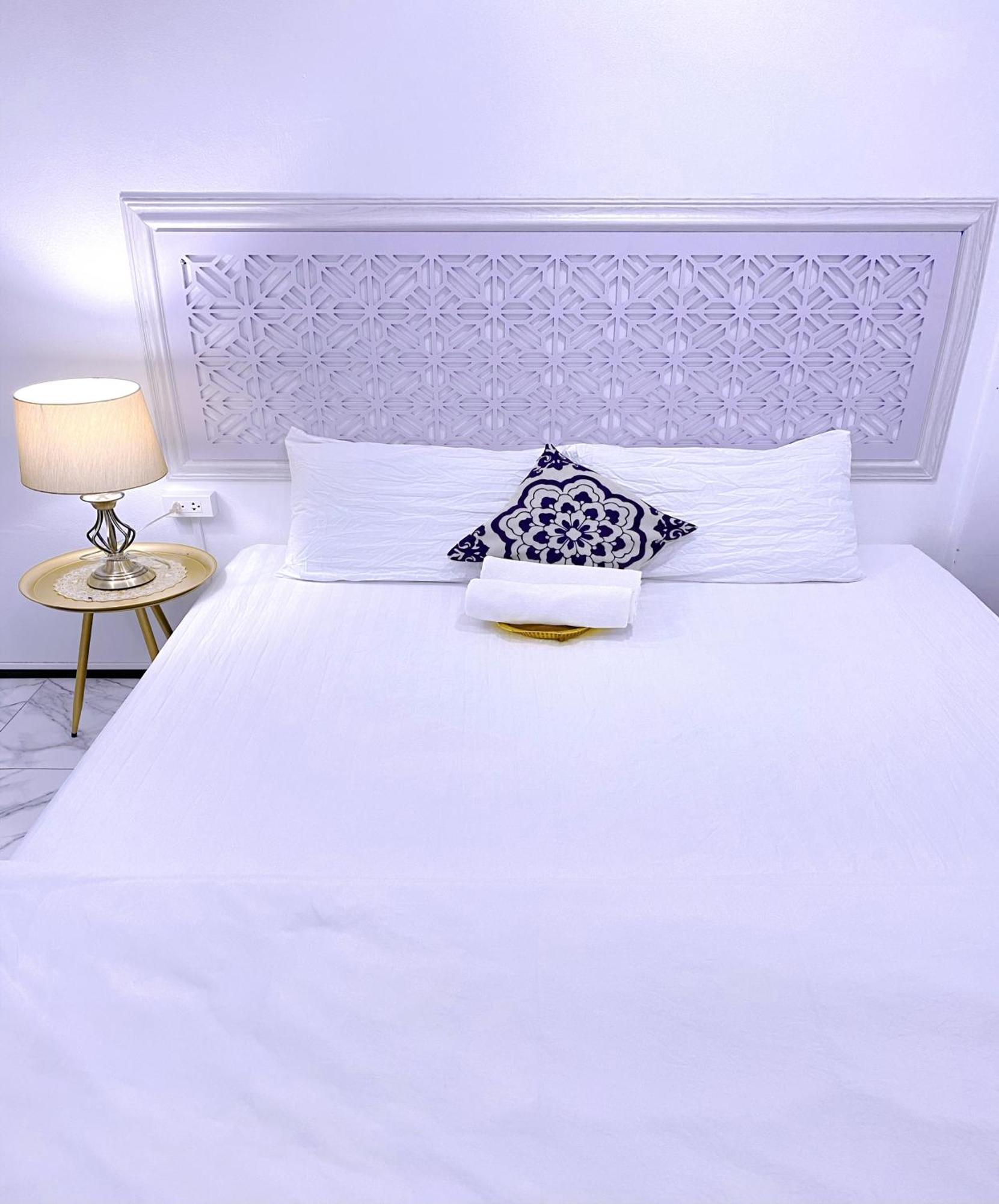 Zleepinezz Hostel Phra Nakhon Si Ayutthaya Exteriör bild